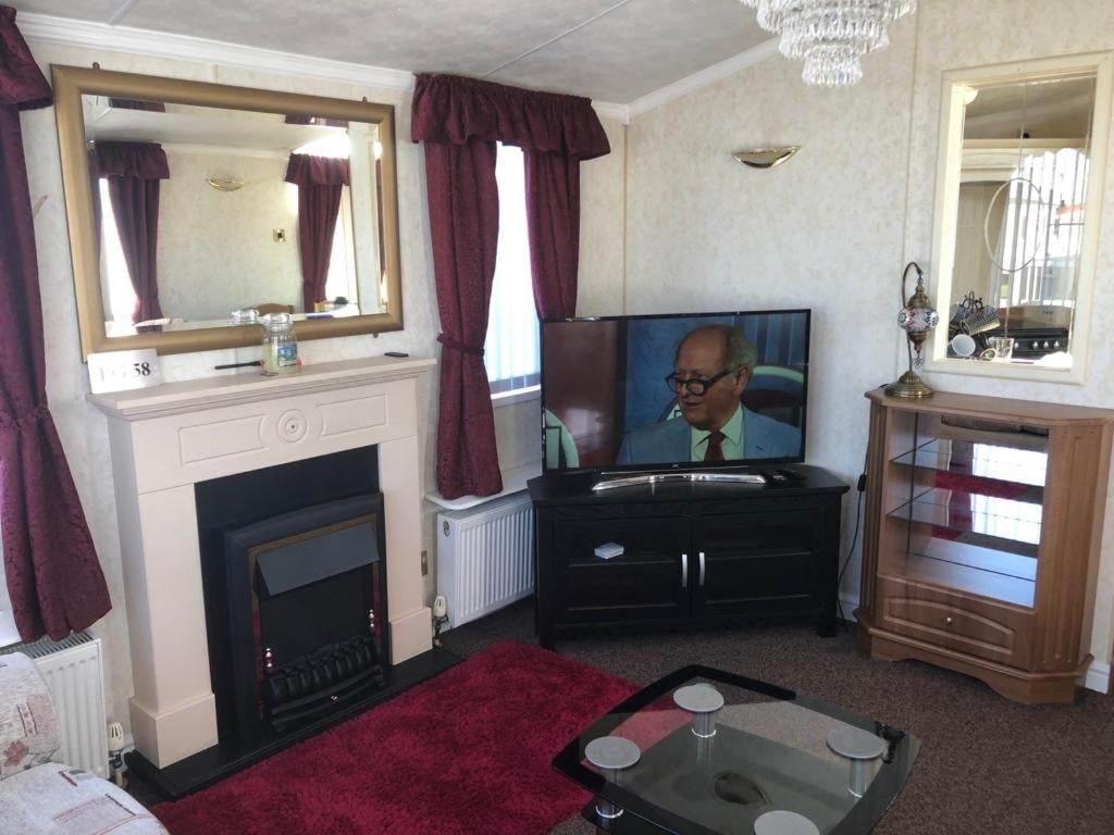 Pg58 2 Bed Caravan Golden Palm Chapel St Leonards エクステリア 写真
